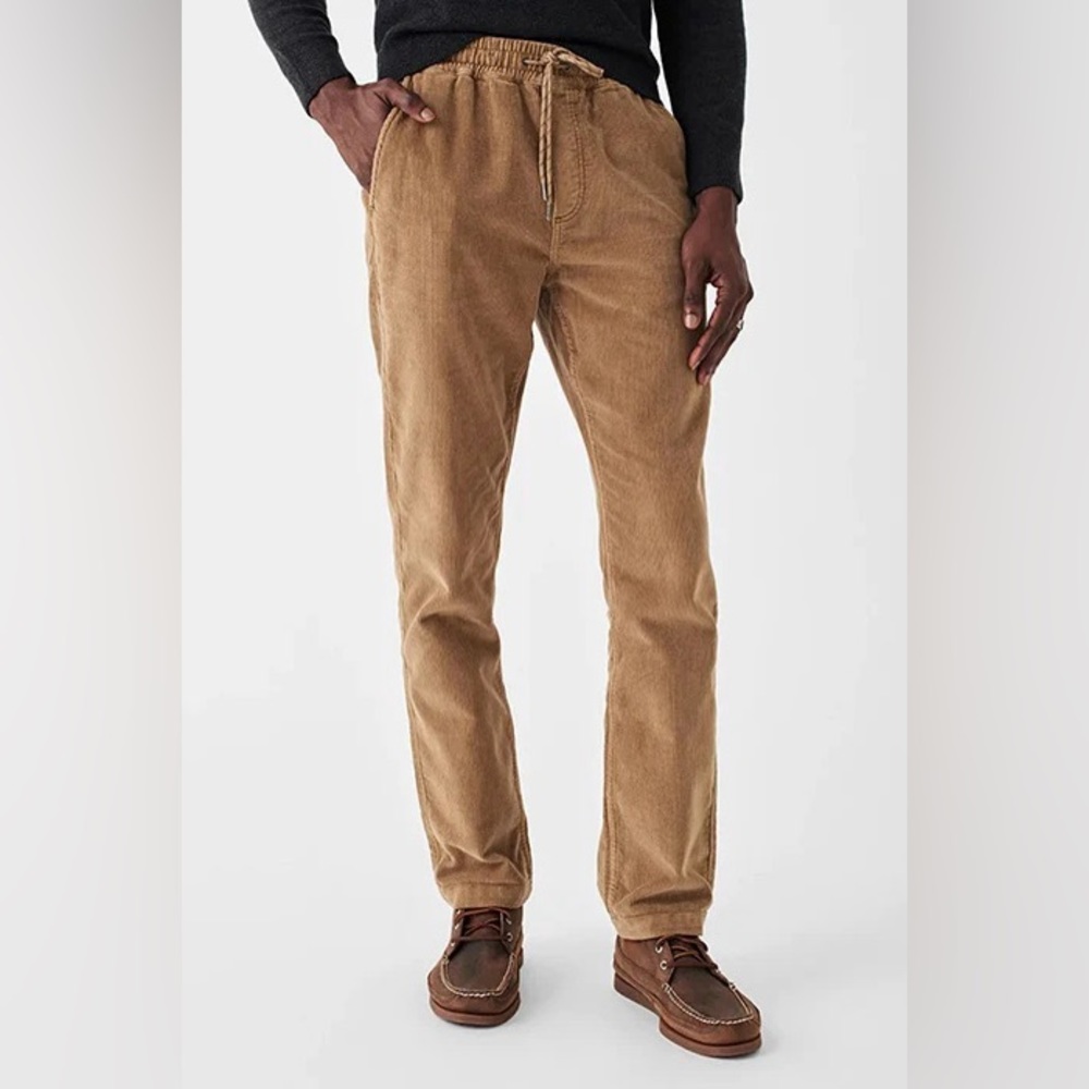 NWT Faherty Men’s Drawstring Corduroy Pant Faded Cedar color, Size Large